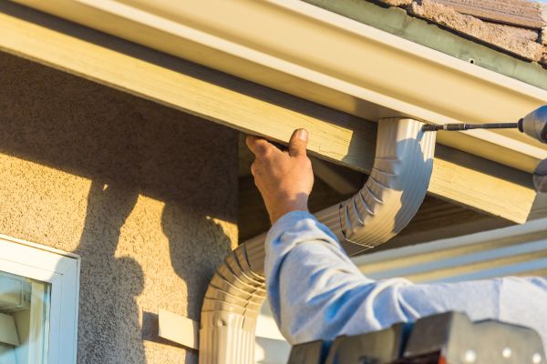 Cost of Aluminum Rain Gutter Service in Queen Creek